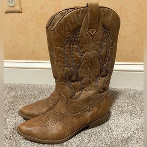 Women’s Cowboy Boots - brand is coconuts, size 6.5